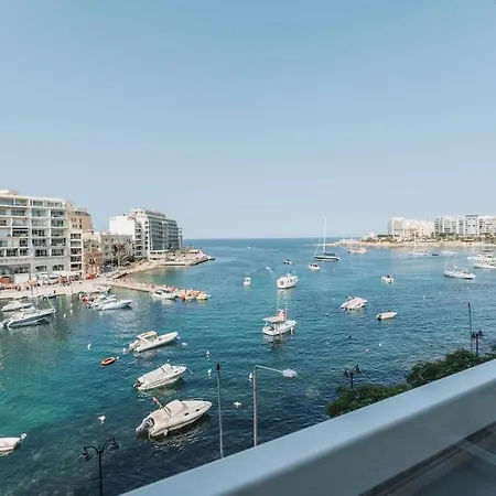 Luxury Sea View In Prime Location Daire