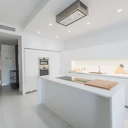 Luxury Sea View In Prime Location Daire *